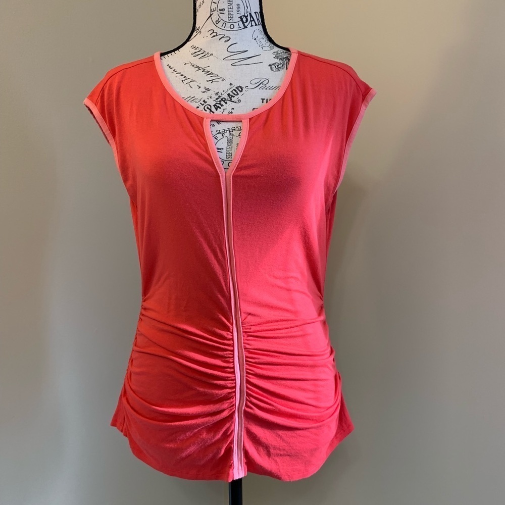 Vince Camuto Keyhole Blouse